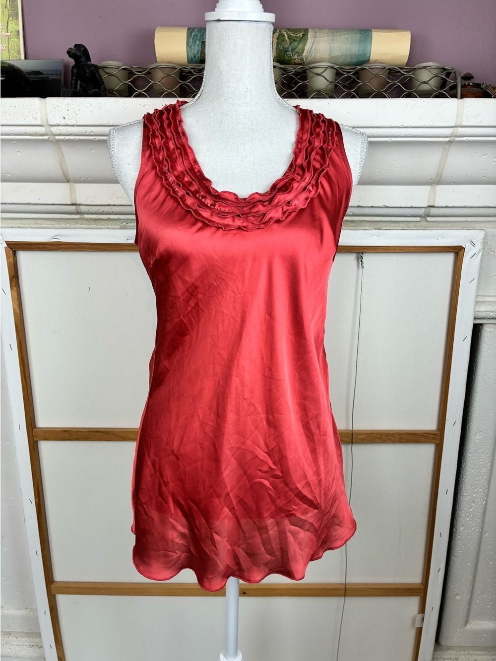 Willi Smith Y2K Coral Sleeveless satin longer shell w/ ruffled neck detail